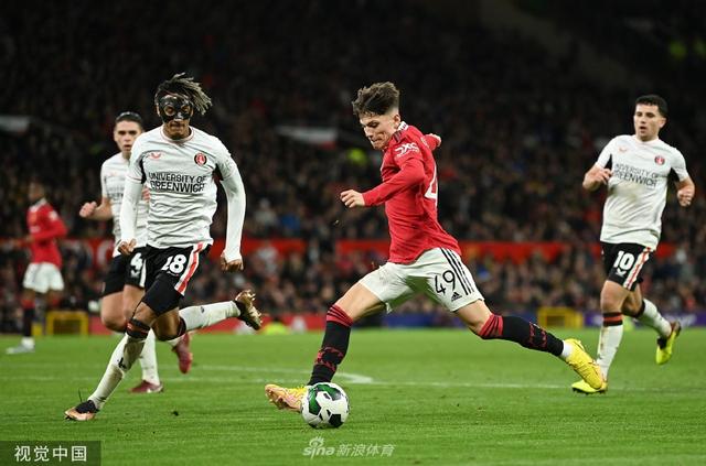 登场上演世 登场上演世